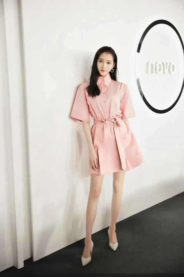 鹿晗女友關曉彤美圖合集 鹿晗女友關曉彤美圖合集