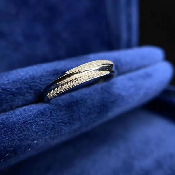 群鑲鑽石戒指估值多少？