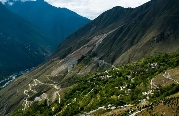 川藏線上最美的公路,比318公路還漂亮,只是走過的人不多 川藏線上最美的公路,比318公路還漂亮,只是走過的人不多