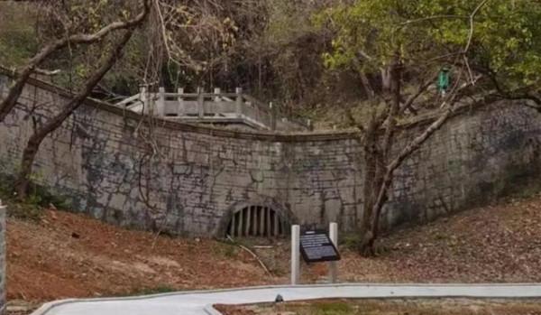 “南有九王寢，北有十三陵”，眼見為實