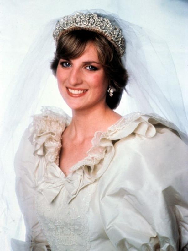 鮮為人知的,隱藏在英國皇室成員6件配飾背後的含義 鮮為人知的,隱藏在英國皇室成員6件配飾背後的含義