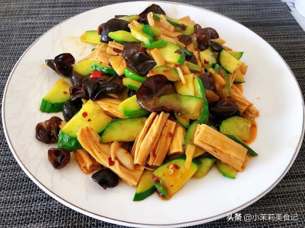 天冷了，別光喝熱水，6種高“鐵”食物要多吃，元氣滿滿溫暖過冬