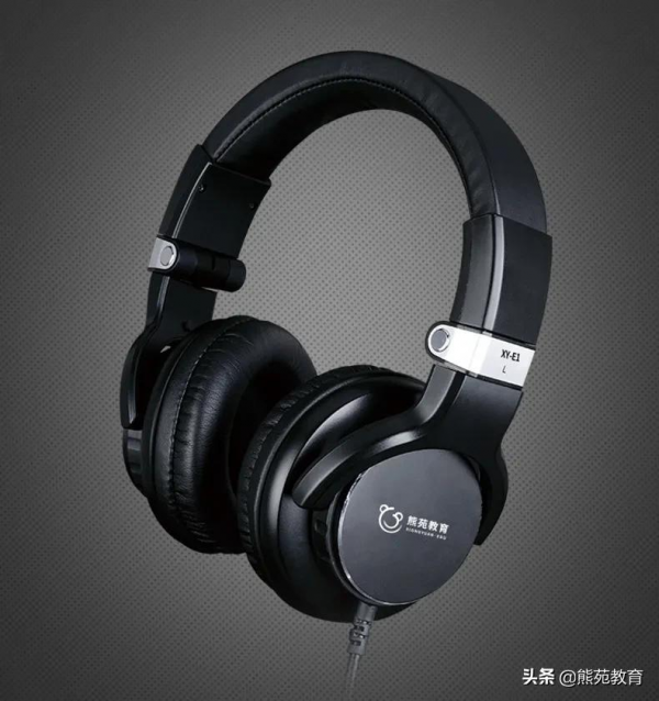 用專業的“監聽耳機”,建立正確的聽覺審美 用專業的“監聽耳機”,建立正確的聽覺審美