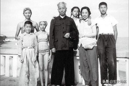 劉少奇去新四軍,為何稱徐海東秘書,化名胡服?被國民黨中將認出 劉少奇去新四軍,為何稱徐海東秘書,化名胡服?被國民黨中將認出