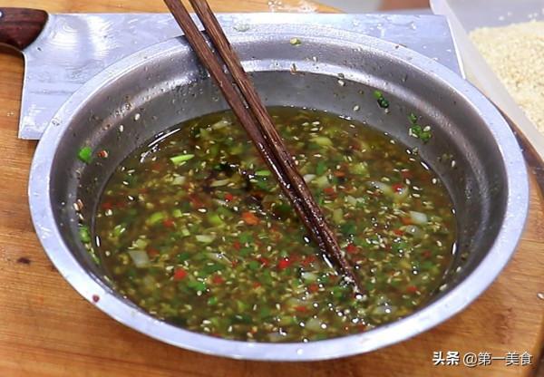 香麻雞怎麼做才好吃，原來調製料汁是關鍵，廚師長分享秘製配方