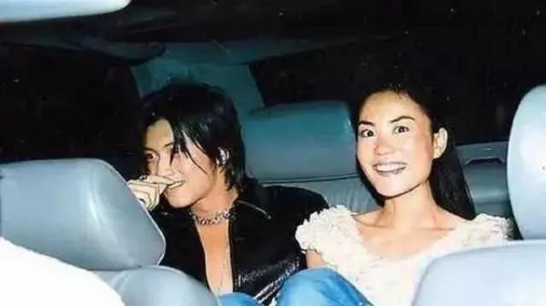 被曝光實錘戀情的明星如今怎麼樣了?有人已分手,有人恩愛如初 被曝光實錘戀情的明星如今怎麼樣了?有人已分手,有人恩愛如初