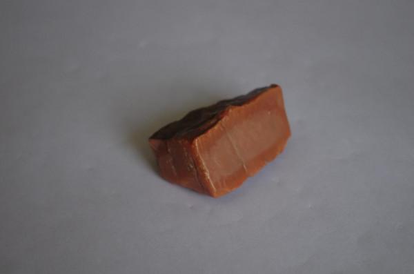 泥石也叫古陶石，肌膚溫潤如玉