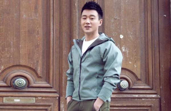 娶了自己學生的幾位大明星，他們的故事比想象中更加精彩