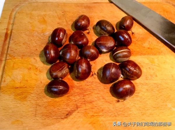 板栗難剝殼,沒用對水,學會這1招,個個離殼特好剝,還軟糯香甜 板栗難剝殼,沒用對水,學會這1招,個個離殼特好剝,還軟糯香甜