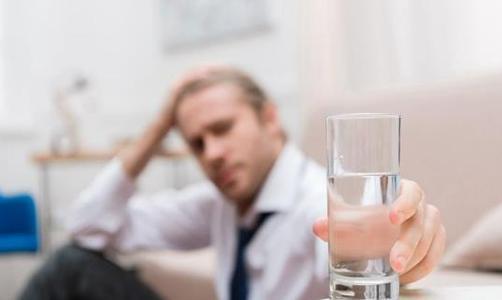 半夜時分經常口乾舌燥?是哪裡出了問題?不妨瞭解一下 半夜時分經常口乾舌燥?是哪裡出了問題?不妨瞭解一下