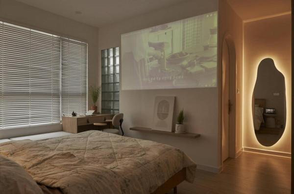 對於小戶型，“去客廳化”非常有遠見，用餐廳替代這是聰明的設計