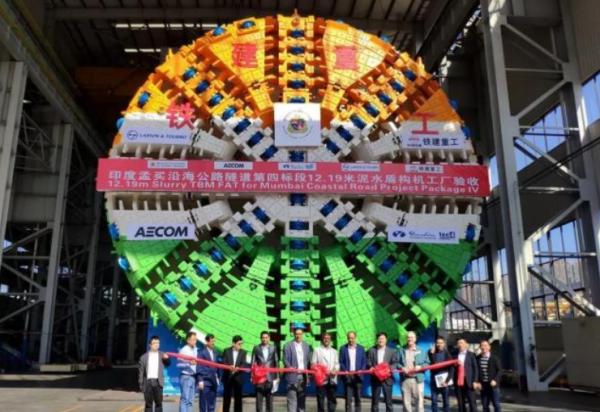 中國2000噸盾構機出口，印度死活不會組裝？印專家連夜上門請教