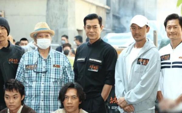 69歲洪金寶回應譚詠麟緋聞，還拿自己親歷事件舉例子