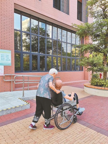 最浪漫的事就是一起慢慢變老 最浪漫的事就是一起慢慢變老