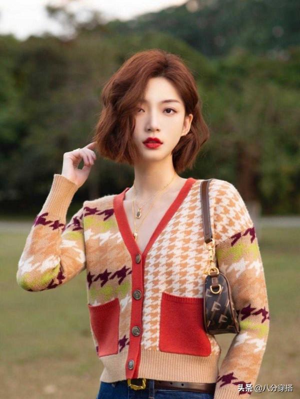 20&plus;女生通勤應該怎樣穿？碼住這四套造型，清新幹練又顯氣質