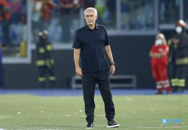 穆帥:我們沒有適應好維羅納的比賽方式,需仔細回看比賽進行分析 穆帥:我們沒有適應好維羅納的比賽方式,需仔細回看比賽進行分析