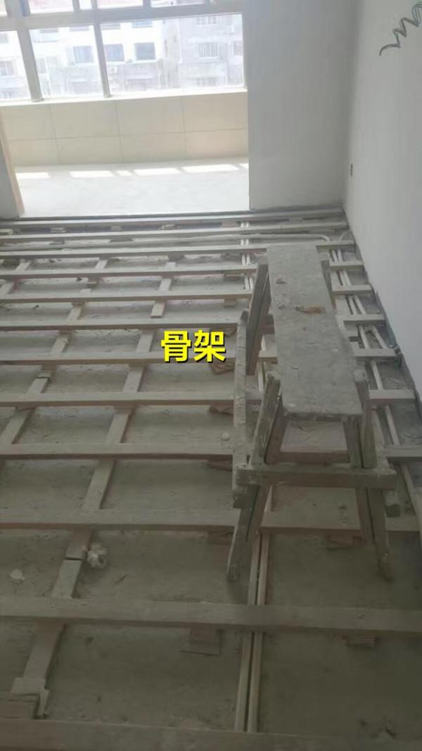 小房間榻榻米的“替代品”,抬高不到10公分,休息區寬敞睡覺自由 小房間榻榻米的“替代品”,抬高不到10公分,休息區寬敞睡覺自由