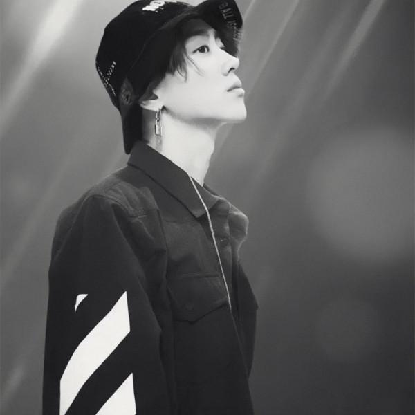 4年前的“快男冠軍”魏巡，曾被債主追到決賽，現在過得怎樣了？