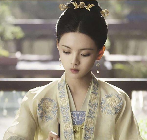 大齡女星們別演少女了,來,讓這4位新人告訴你,什麼才是真少女 大齡女星們別演少女了,來,讓這4位新人告訴你,什麼才是真少女