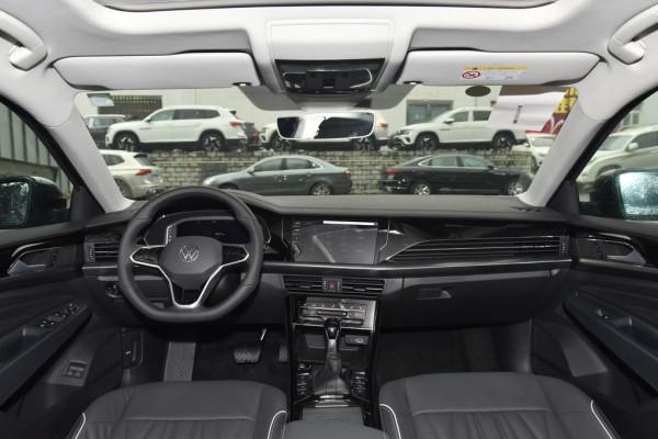 純電續航63公里，起步22.99萬元還掛綠牌，帕薩特PHEV怎麼樣？