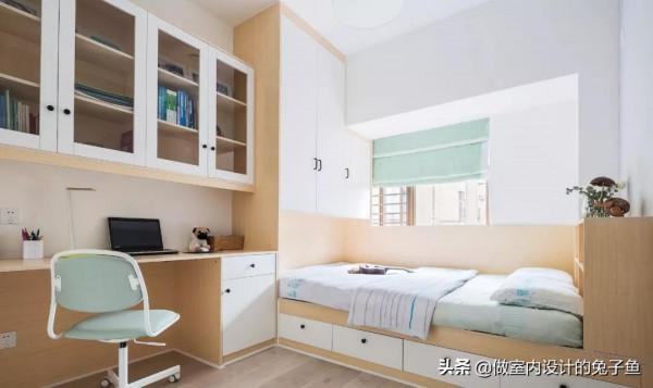 想在小臥室設定書桌、書櫃，又擔心放不下？這樣的設計“完美”