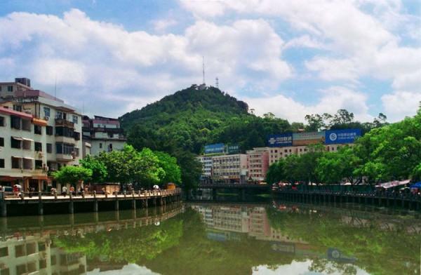 和平縣城的龍脈碑