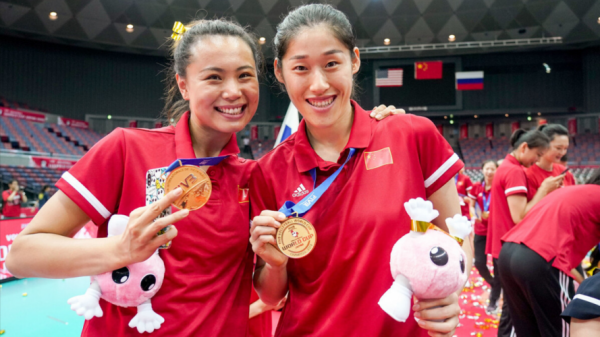 女排前隊長官宣懷孕後,首次露面,依舊溫柔美麗,但疑似打算退役 女排前隊長官宣懷孕後,首次露面,依舊溫柔美麗,但疑似打算退役