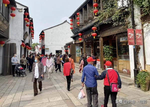 全國旅遊景點的網紅古街，怎麼都長得一樣
