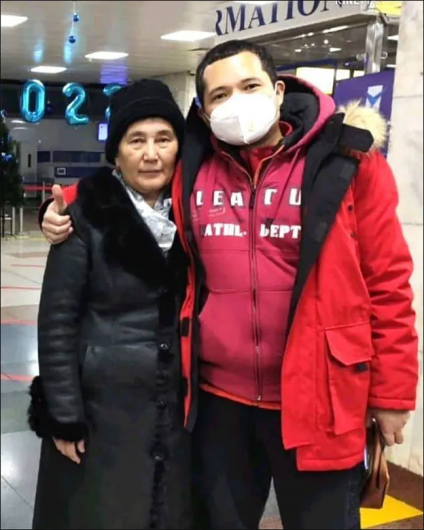 外國男子承認收錢參加哈薩克騷亂？抓錯了