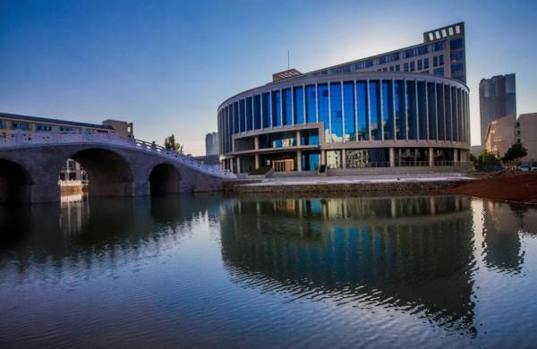 國內兩所學校,名字聽上去厲害,而學校卻是專科,報考需注意 國內兩所學校,名字聽上去厲害,而學校卻是專科,報考需注意