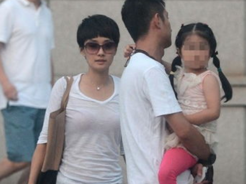 因婚外情淨身出戶無戲可拍，滿盤皆輸的文章到底經歷了什麼？