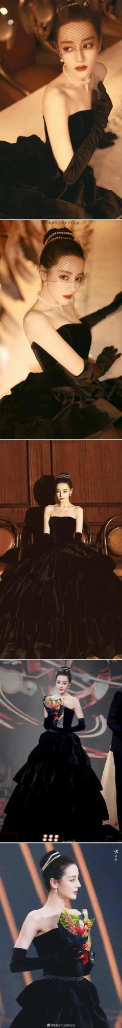 迪麗熱巴今年造型大盤點,每一面都好絕 迪麗熱巴今年造型大盤點,每一面都好絕