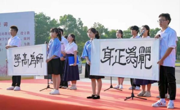 江西：省內大學分5個梯隊，22強大學排行！前3梯隊最難考