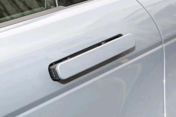 攬勝極光更換配件價格總結,讓你修車養車更簡單 攬勝極光更換配件價格總結,讓你修車養車更簡單