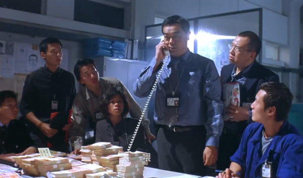 鄭伊健接手劉德華的經典IP，導演杜琪峰別出心裁，可觀眾卻不買賬