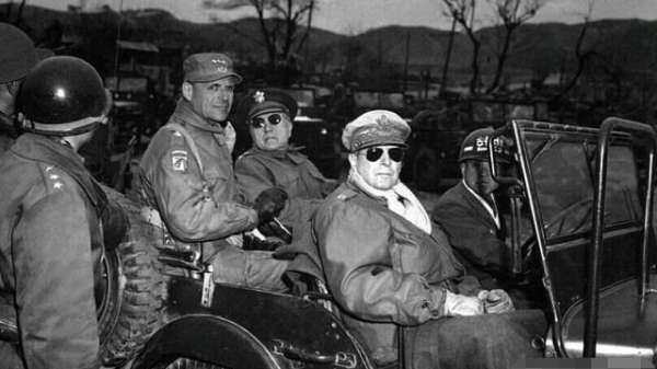 抗美援朝停戰談判，毛主席臨陣點將：他去吵架咱們吃不了虧