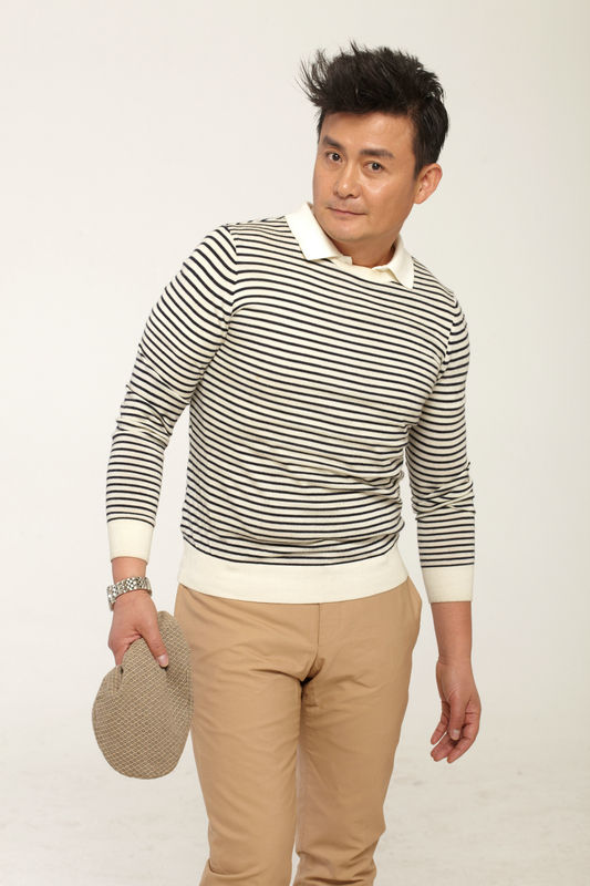 著名演員邢岷山:曾打抱不平被毀容,帶著平凡妻子拍戲 著名演員邢岷山:曾打抱不平被毀容,帶著平凡妻子拍戲