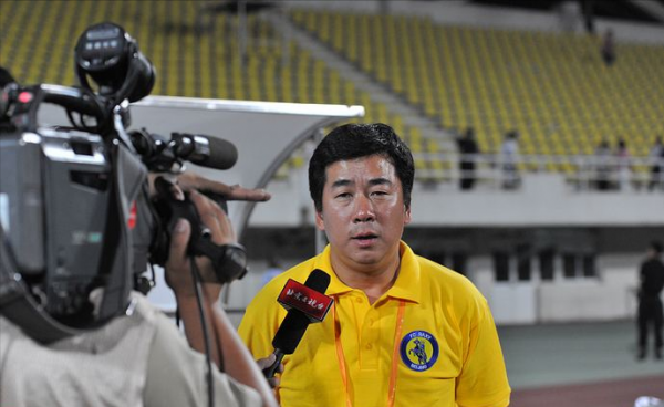 中超轉會:武漢三鎮300萬歐籤斯坦丘,謝峰補充北京國安教練團隊 中超轉會:武漢三鎮300萬歐籤斯坦丘,謝峰補充北京國安教練團隊