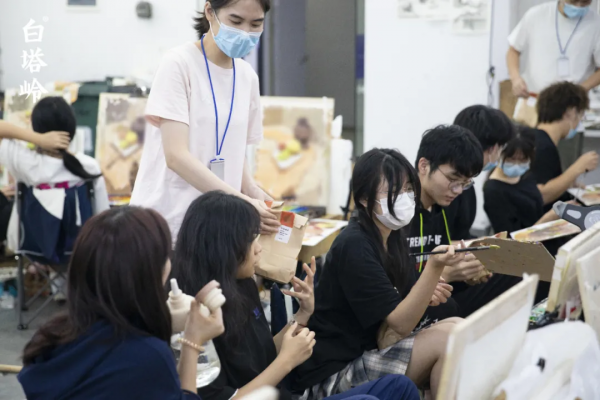 心有光華月自明 | 中秋佳節,白塔嶺的家人們節日快樂 心有光華月自明 | 中秋佳節,白塔嶺的家人們節日快樂