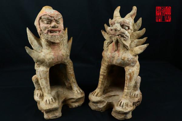 唐代彩繪天王俑賞析