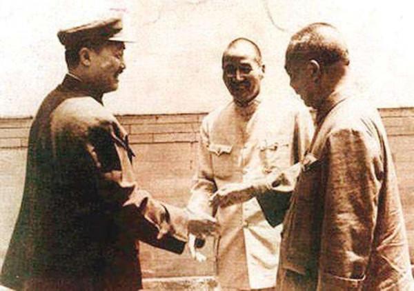 起義、投誠和投降都有什麼區別