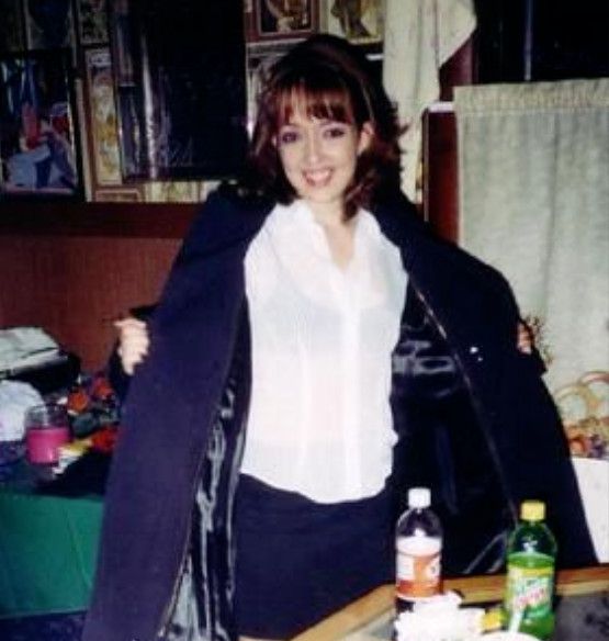 2004年美國孕婦被“剖腹取子”，兇手曝光後，數萬網友為其求情