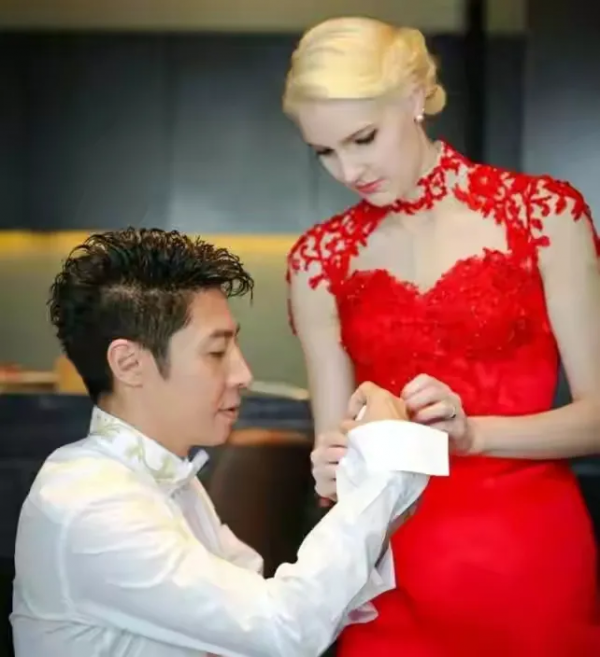 娛樂圈8對跨國婚姻：蔡琳高梓淇已離婚，郎朗吉娜恩愛依舊