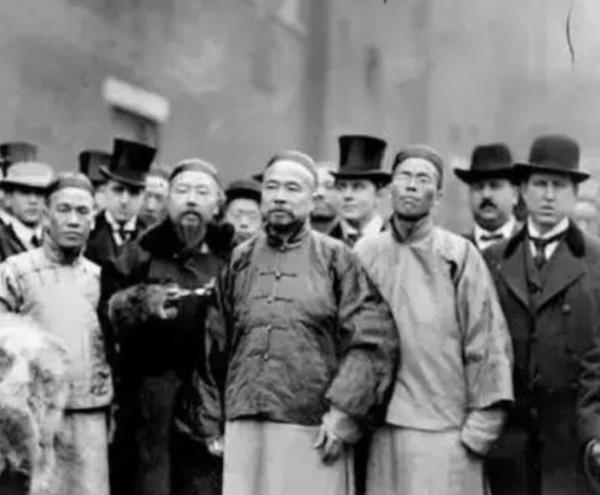 1954年，本可以位列“開國大將”的陳光，為何在授勳前選擇離去？