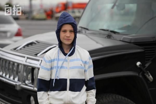 我，60後，自費去俄羅斯留學，在戰場上工作，被炮彈炸昏差點犧牲