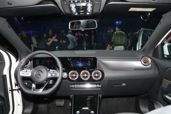 新車|3款國內首秀,6款新車上市,賓士廣州車展陣容曝光 新車|3款國內首秀,6款新車上市,賓士廣州車展陣容曝光