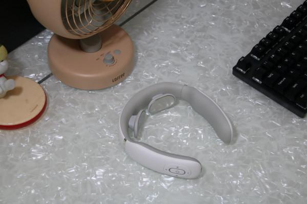 有了這款摩摩噠智慧頸椎按摩儀,每天即可盡情享受頸部護理 有了這款摩摩噠智慧頸椎按摩儀,每天即可盡情享受頸部護理