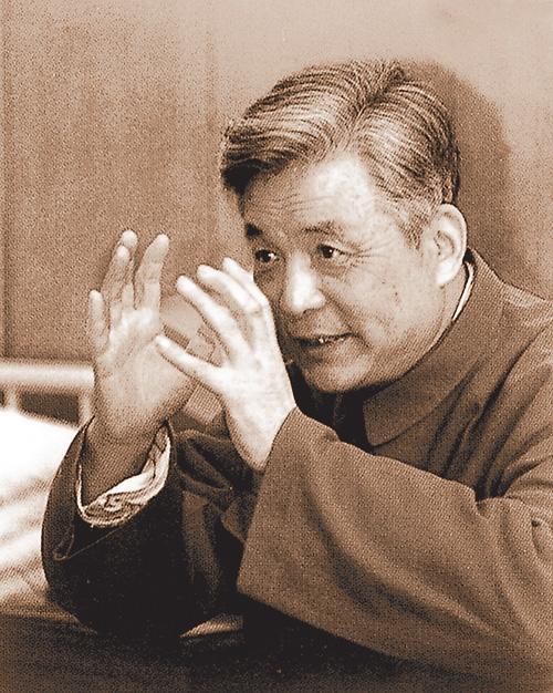 楊振寧探望輻射患癌的鄧稼先:兩彈得多少獎金,竟讓你這樣拼命? 楊振寧探望輻射患癌的鄧稼先:兩彈得多少獎金,竟讓你這樣拼命?