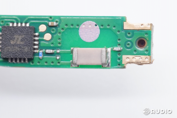 淺入耳式設計,5.1藍芽晶片,聯想thinkplus Liveods LP40拆解報告 淺入耳式設計,5.1藍芽晶片,聯想thinkplus Liveods LP40拆解報告