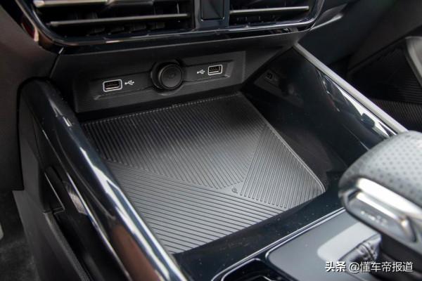 新車｜外觀更加運動，動力有所升級，榮威i5 GT靜態解析